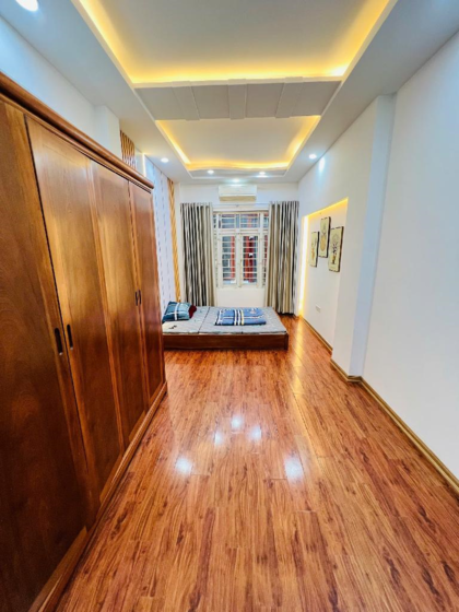 Bán nhà 38m2 chỉ 6.x tỷ phố Kim Mã, Ba Đình, Thoáng trước sau, An sinh tốt, Nhà đẹp ở luôn